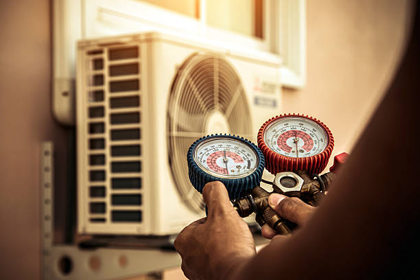 Professional Hvac technician working in Rexford, NY